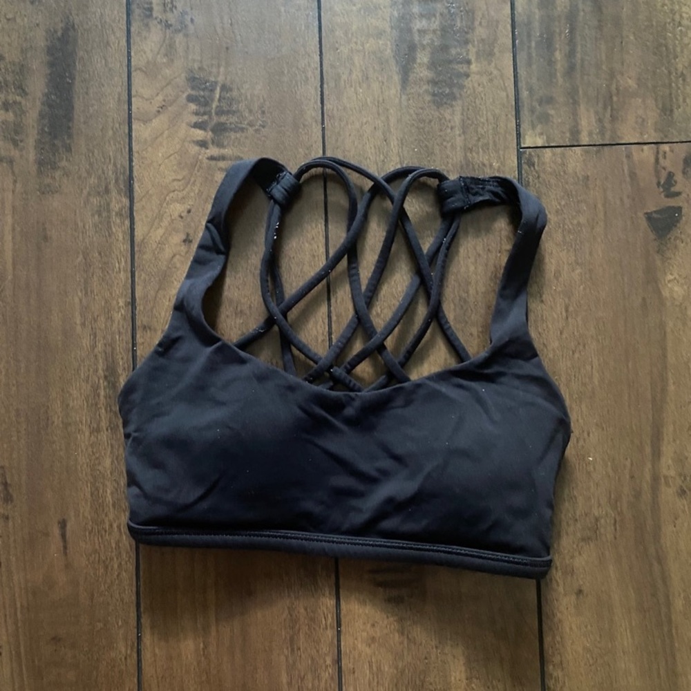 Lululemon free to be wild sports bra